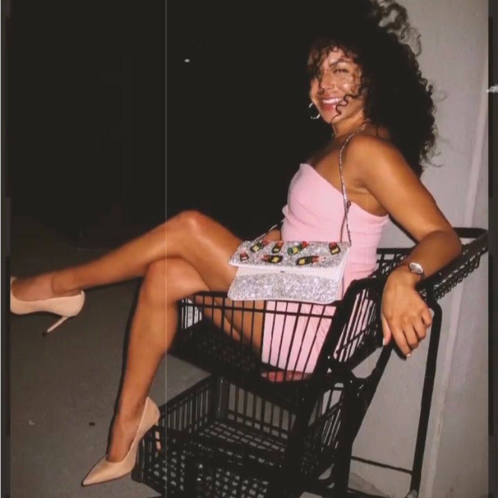 Meet your Posher, Miranda